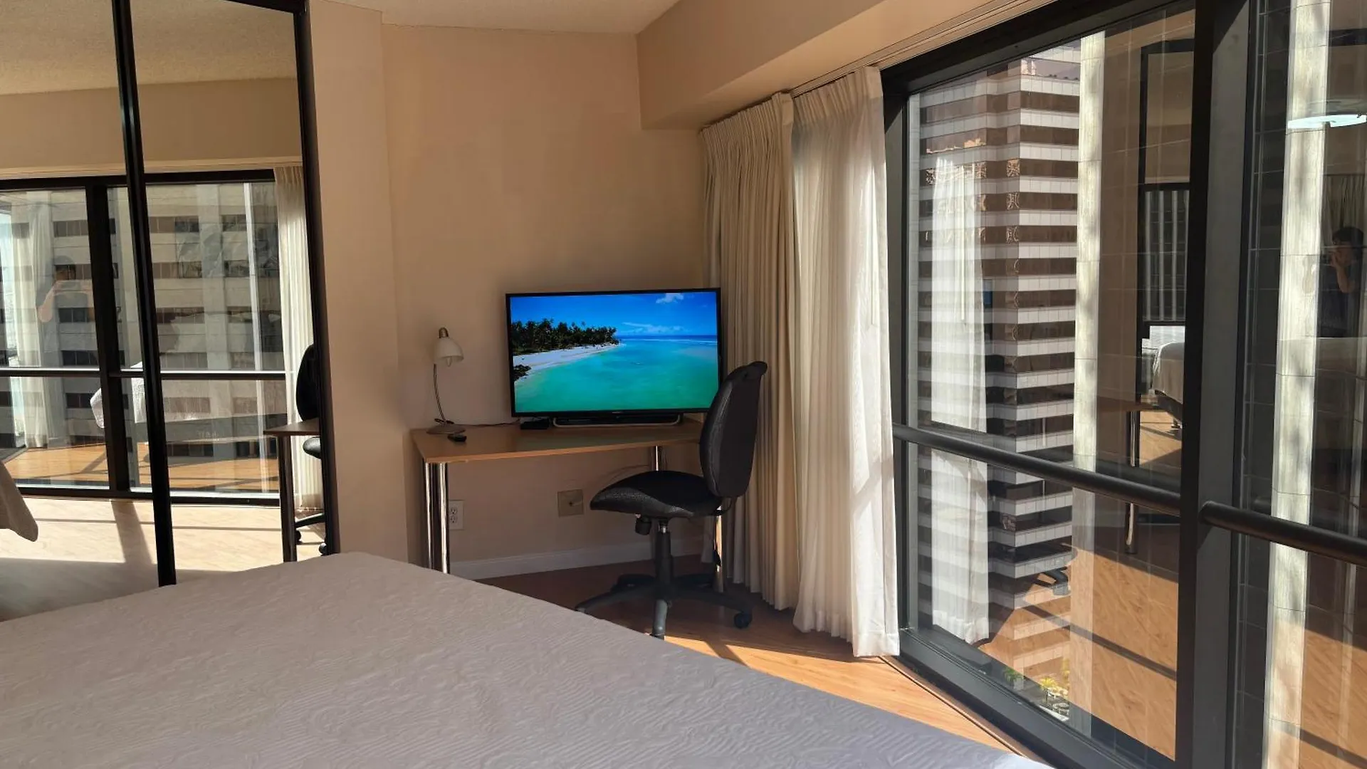 Condotel With Free Parking Wifi Central Ac Honolulu 0*,  ABD