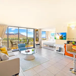  Apartment Diamond Head Views Retreat With Free Parking & Near Waikiki Beach!