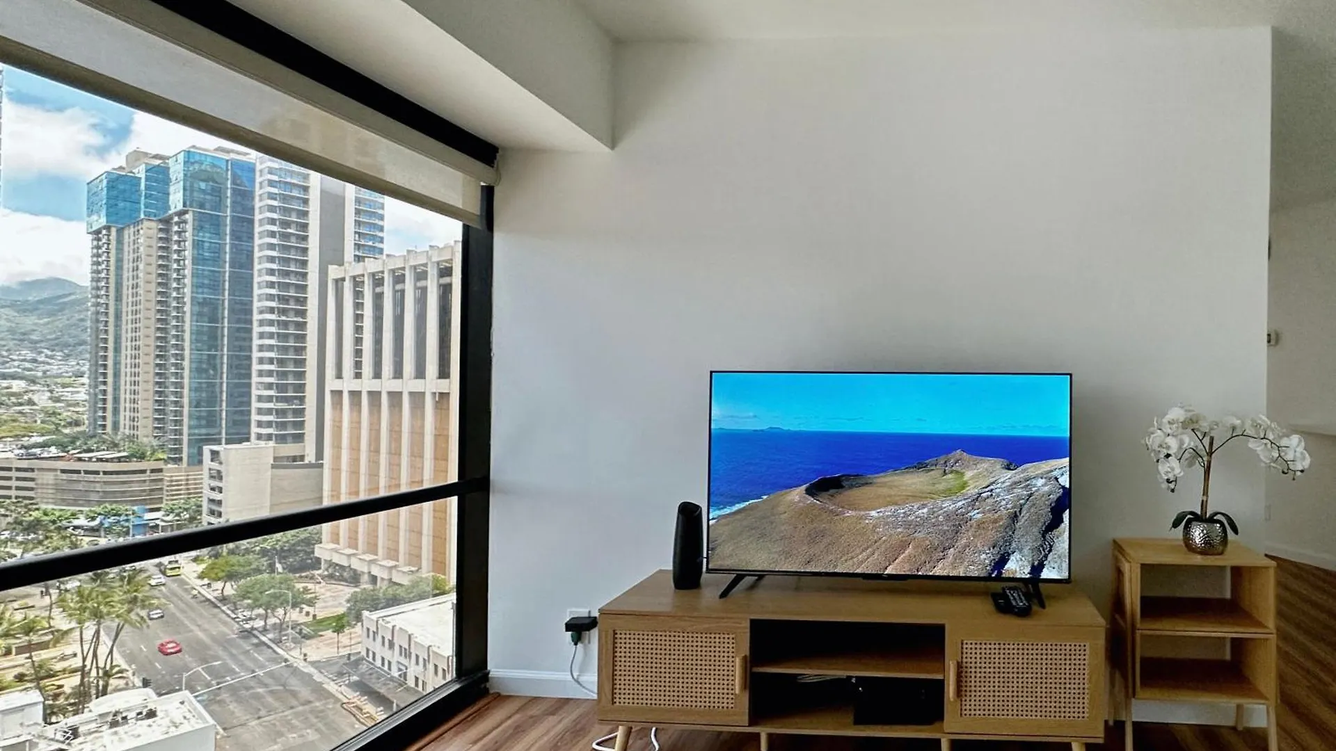 Condotel With Free Parking Wifi Central Ac Honolulu Apartment