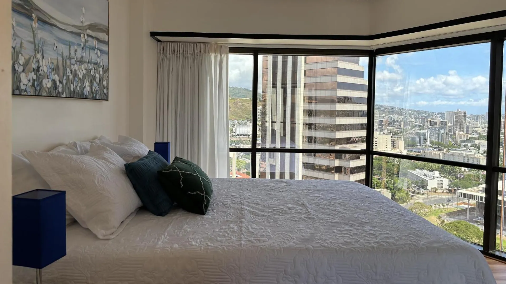 Apartment Condotel With Free Parking Wifi Central Ac Honolulu